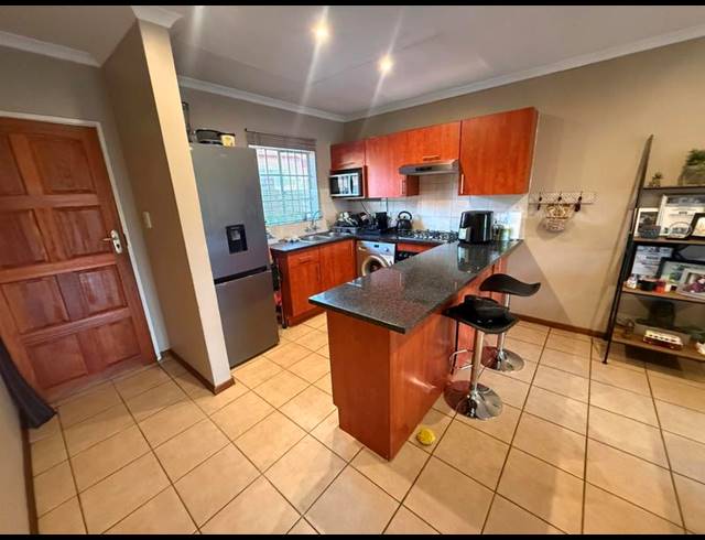 2 BEDROOM TOWNHOUSE FOR SALE IN THE REEDS